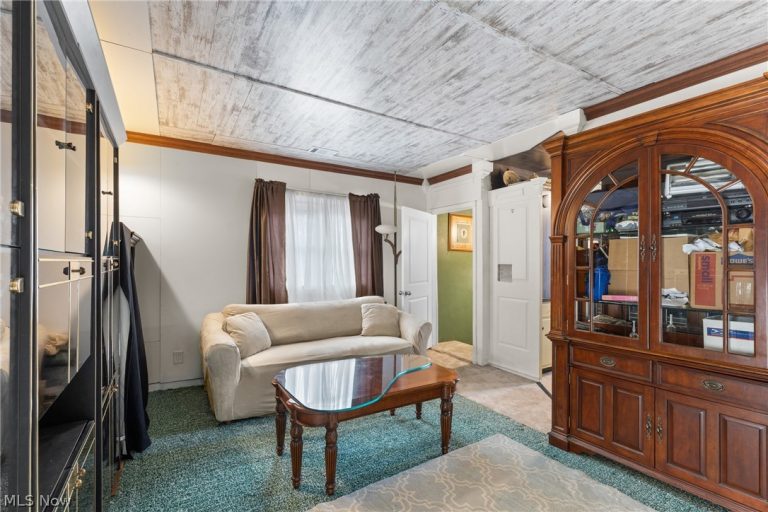 3318 Washington Street, Bellaire, OH - Photo 4