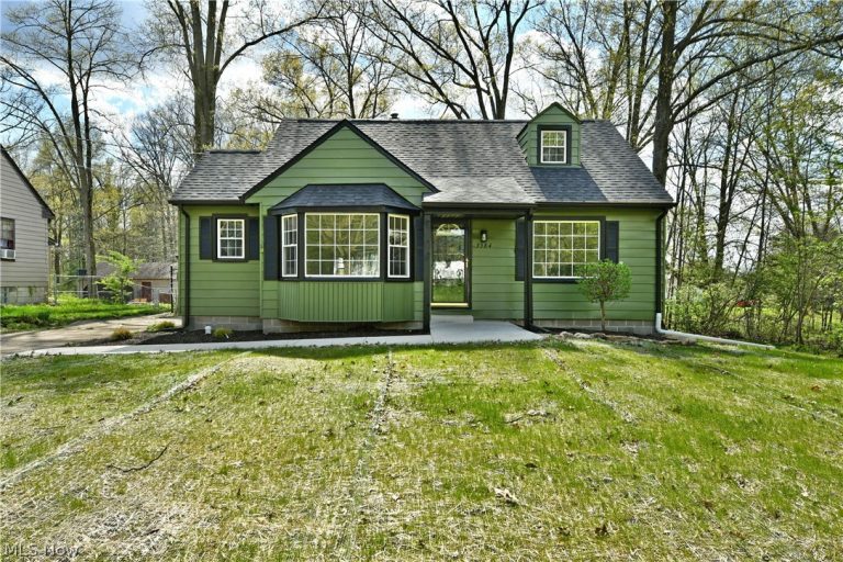3384 Lakeside Drive, Mineral Ridge, OH - Photo 2