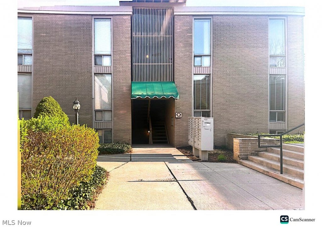 6680 Chaffee Court #2-0, Brecksville, OH