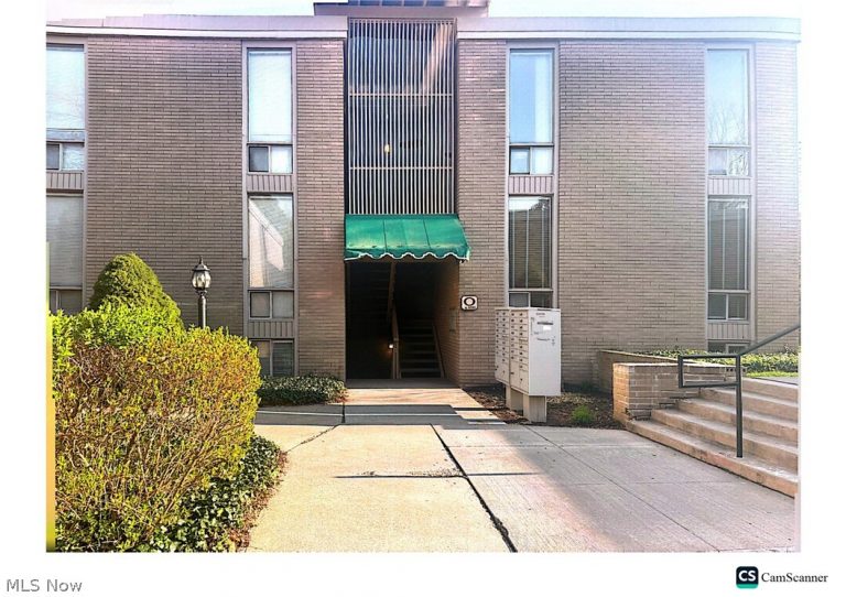 6680 Chaffee Court #2-0, Brecksville, OH, 44141