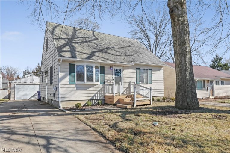 2851 8th Street, Cuyahoga Falls, OH - Photo 2