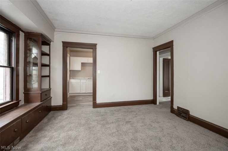 10724 Sprague Avenue, Cleveland, OH - Photo 6