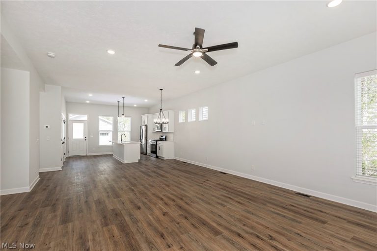 2240 97th Street, Cleveland, OH - Photo 4