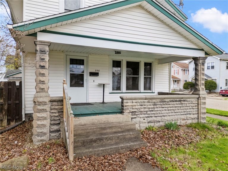 938 Race Street, Dover, OH - Photo 4