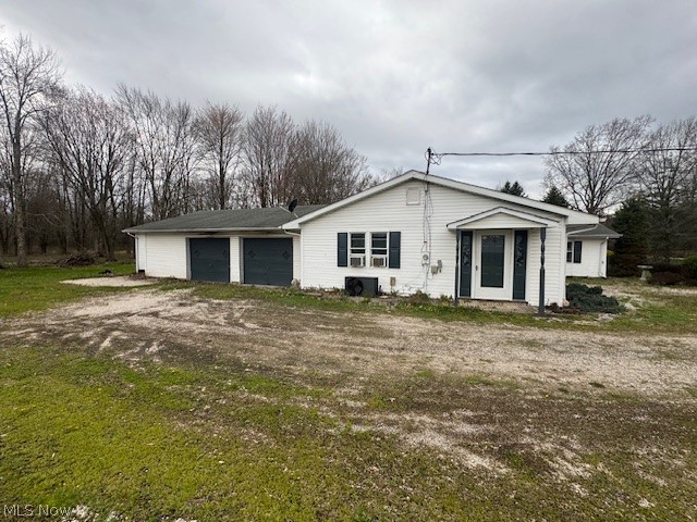 4474 Wilson Sharpsville Road, Cortland, OH - Photo 2