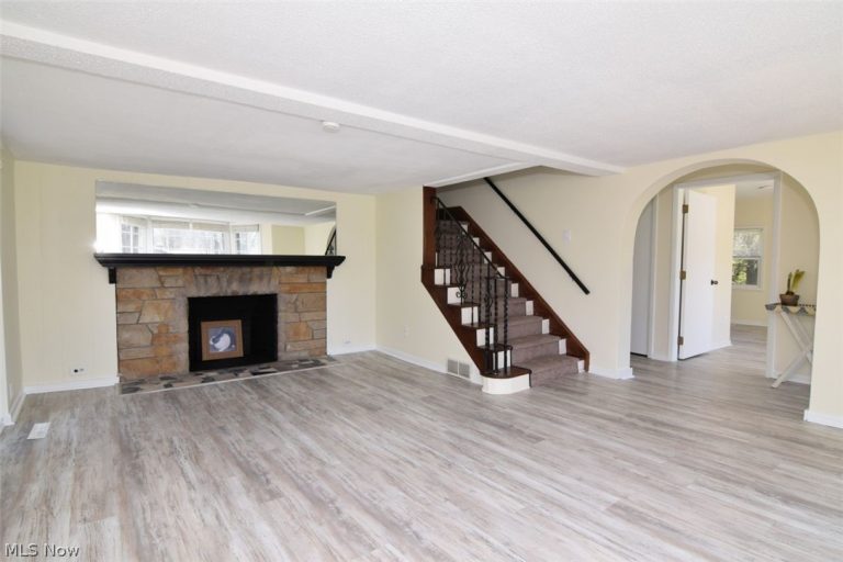 35755 Miles Road, Moreland Hills, OH - Photo 6