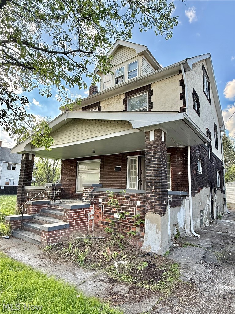 6913 Harvard Avenue, Cleveland, OH, 44105