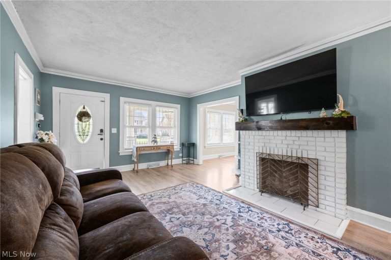2195 Arthur Avenue, Lakewood, OH - Photo 5
