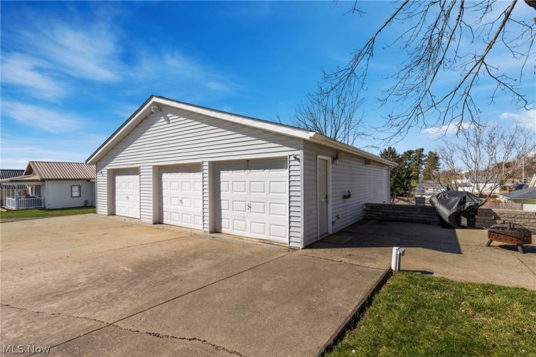 100 Church Street, Wintersville, OH - Photo 3