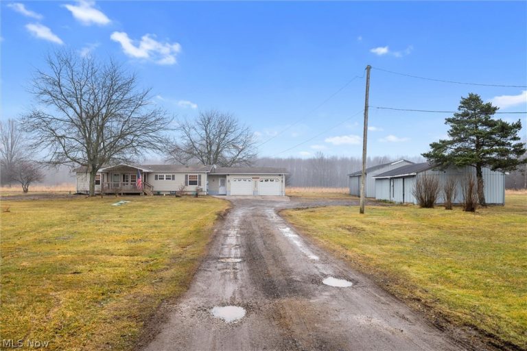 6502 Park Avenue, Bristolville, OH - Photo 2