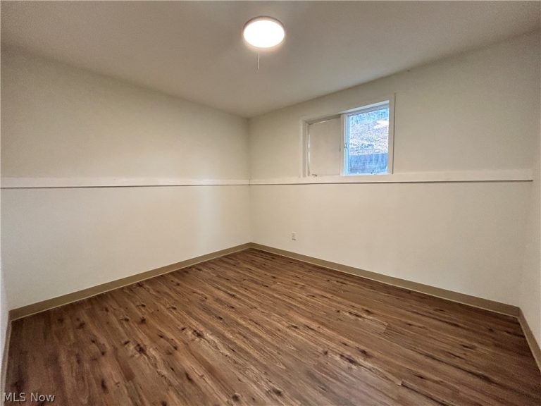 94 View Street #5, Weirton, WV - Photo 6