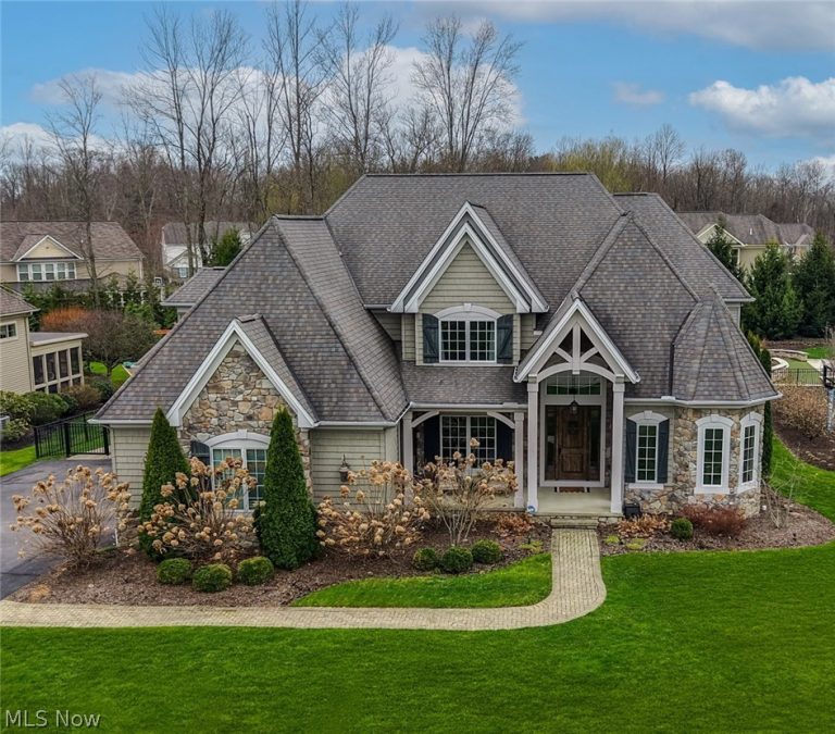 7565 Cottonwood Trail, Chagrin Falls, OH, 44023