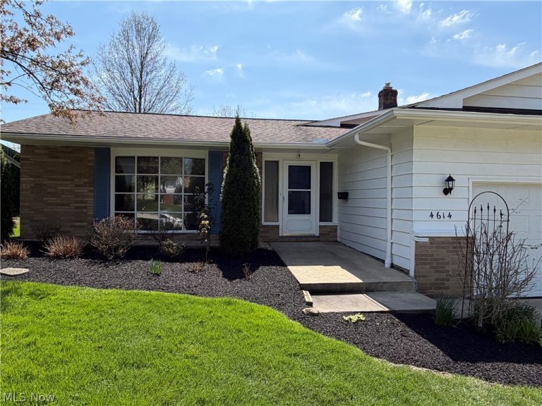 4614 Telhurst Road, South Euclid, OH - Photo 2