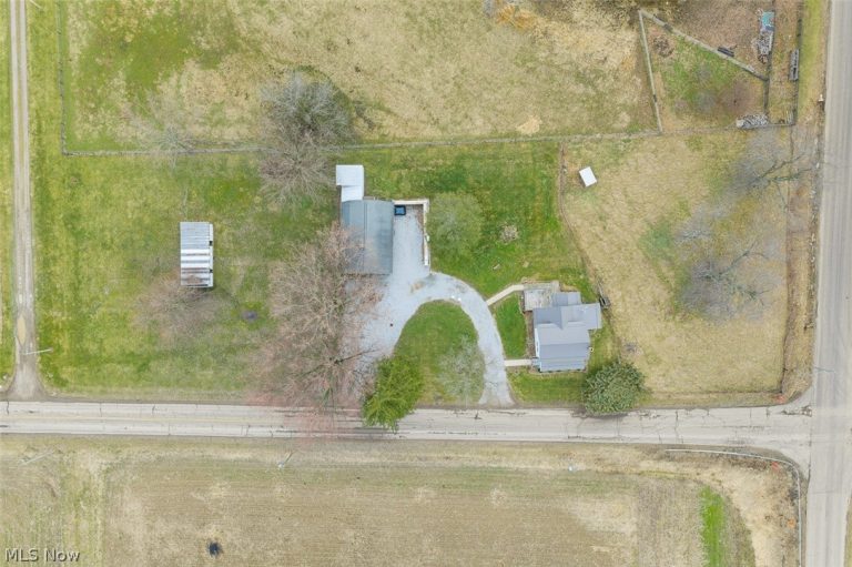 18029 Jericho Road, Dalton, OH - Photo 4