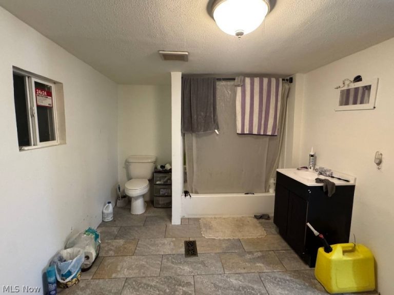 39775 Rosemary Camp Road, Flushing, OH - Photo 6
