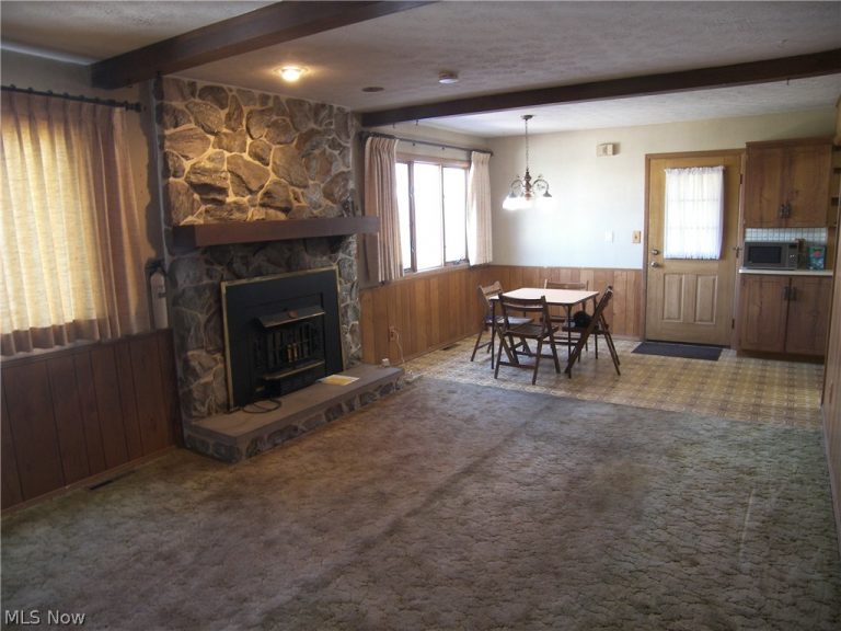 20871 Trebec Boulevard, Euclid, OH - Photo 6