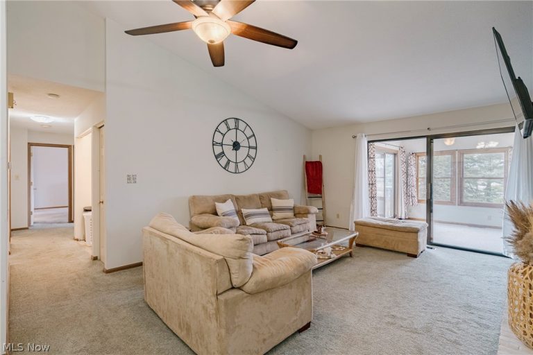 2889 Charing Cross Road, Canton, OH - Photo 3