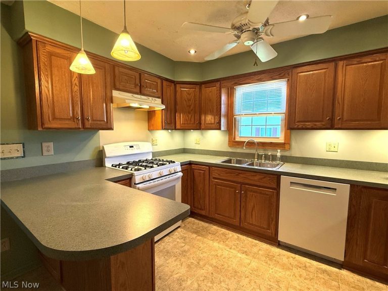 4 Rustic Drive, Millersburg, OH - Photo 8