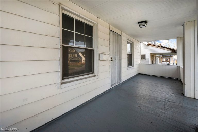 13620 Parkway Drive, Garfield Heights, OH - Photo 6