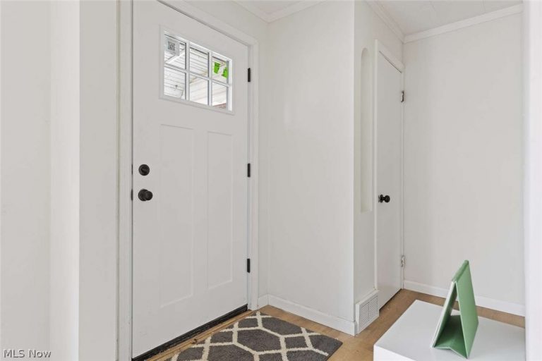 1426 Westover Road, Cleveland Heights, OH - Photo 2