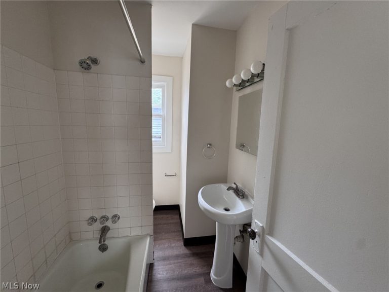 904 Iredell Street, Akron, OH - Photo 8