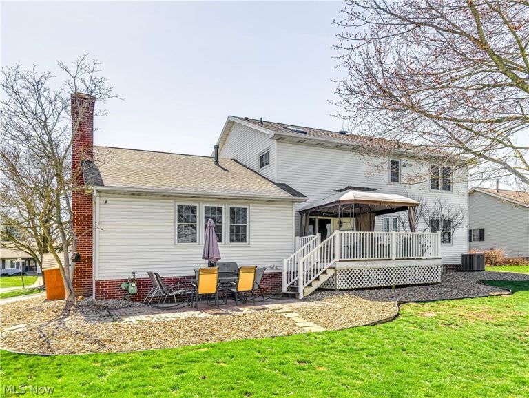 1509 New England Drive, North Canton, OH - Photo 2