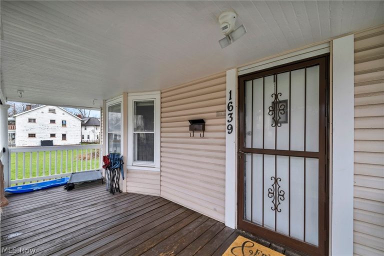 1639 Delmont Avenue, East Cleveland, OH - Photo 5