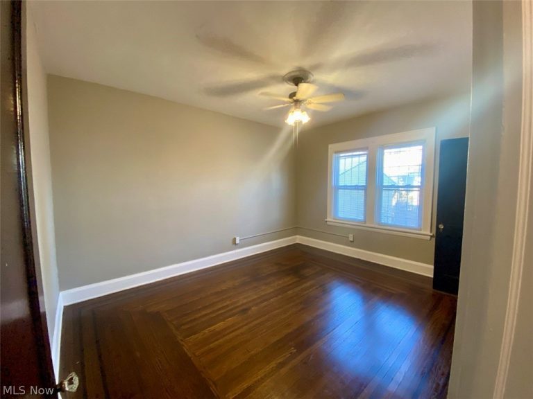 418 Crestwood Avenue #1, Akron, OH - Photo 2