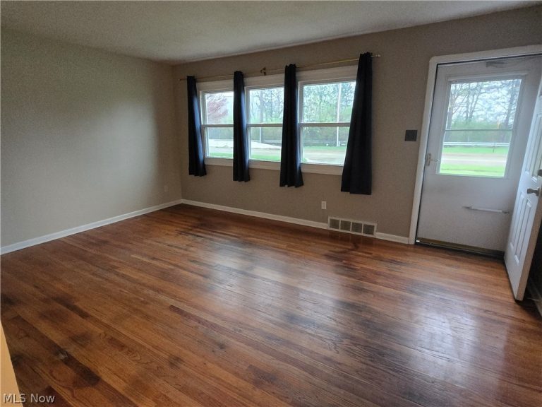 4290 Jennings Road, Cleveland, OH - Photo 6