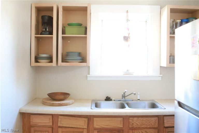 848 Cameron Avenue, Youngstown, OH - Photo 6