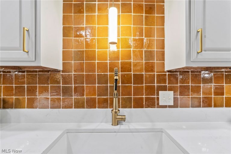 11 Meadowlawn Drive #1, Mentor, OH - Photo 8