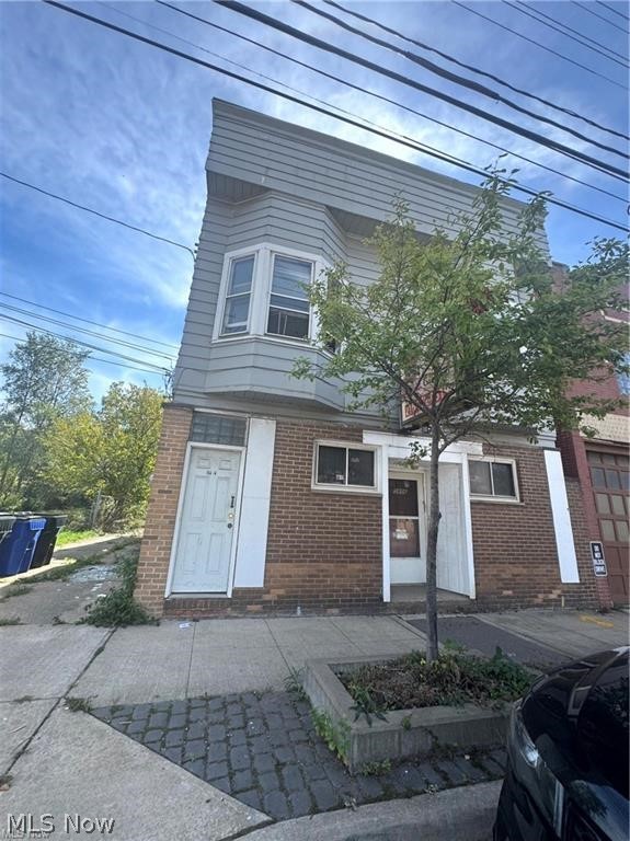 5806 Fleet Avenue, Cleveland, OH, 44105