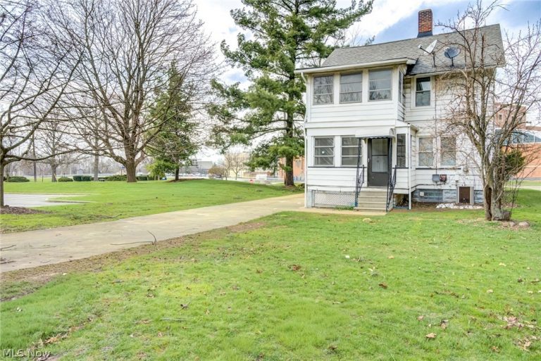 104 Columbus Street, Bedford, OH - Photo 5