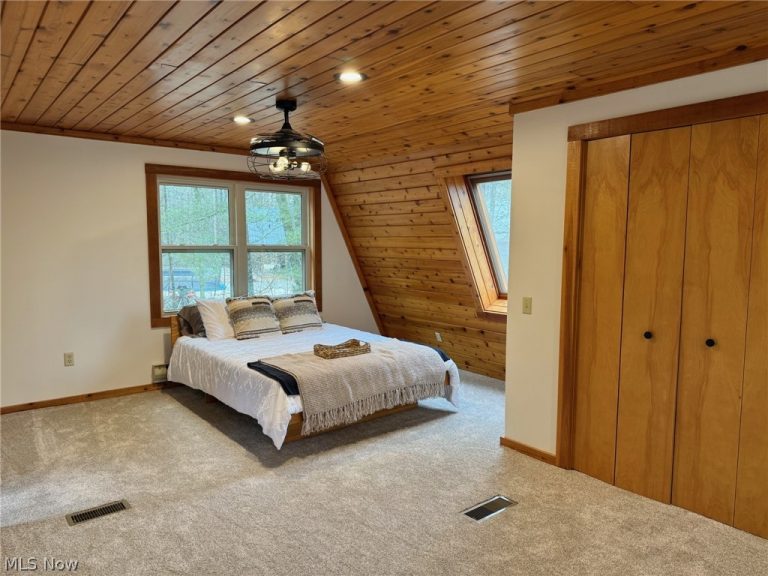 86170 Tappan Highlands Road, Uhrichsville, OH - Photo 6
