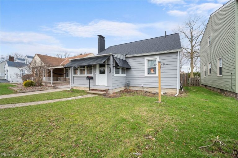 2967 Cleveland Boulevard, Lorain, OH - Photo 2
