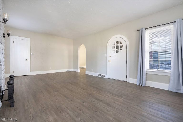 1226 Ford Court, Canton, OH - Photo 5