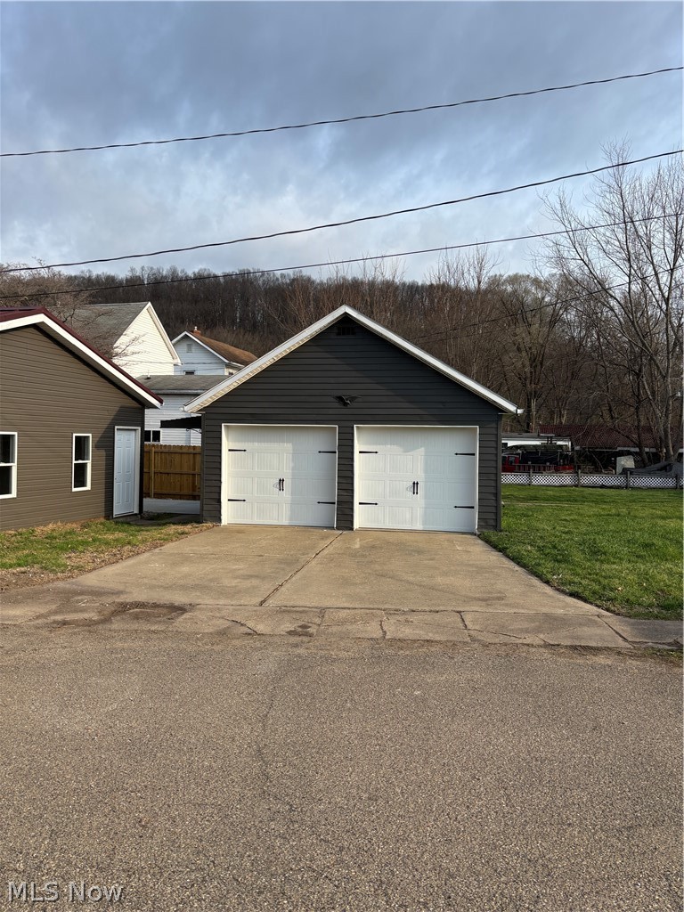 241 Mckinley Avenue, Newcomerstown, OH - Photo 3