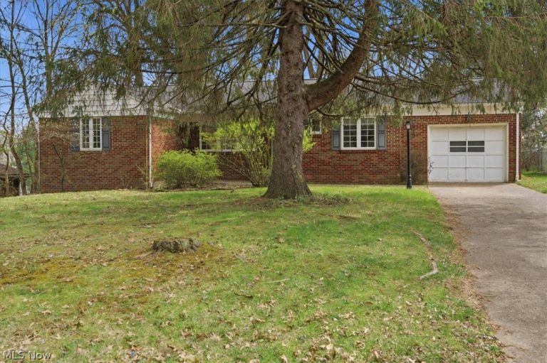 716 Briscoe Road, Parkersburg, WV, 26104