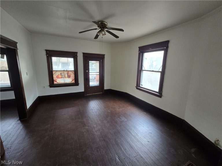 3674 52nd Street, Cleveland, OH - Photo 6