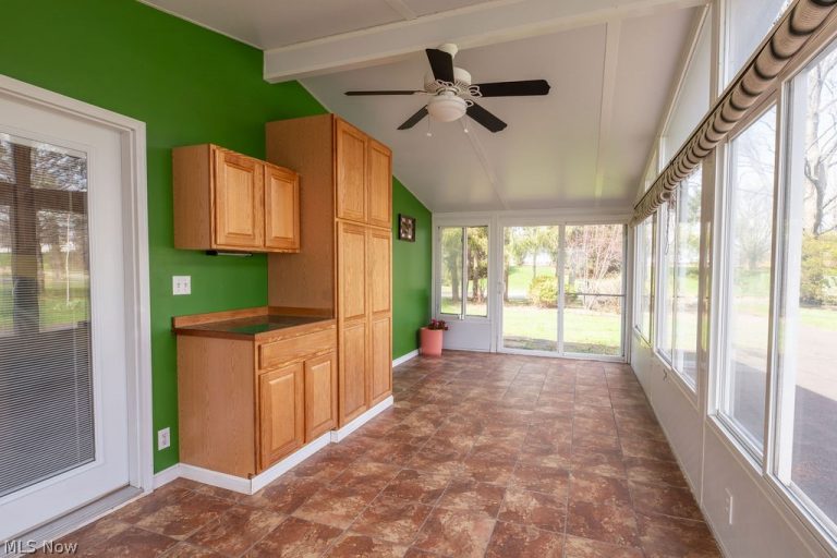 602 Frost Road, Streetsboro, OH - Photo 5
