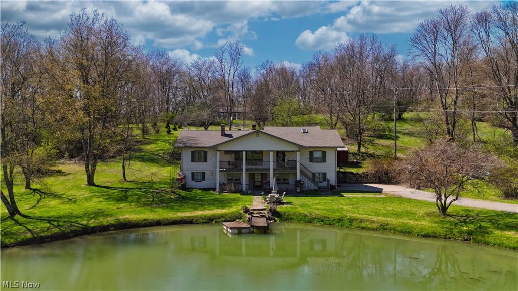 16213 Park Way, East Liverpool, OH