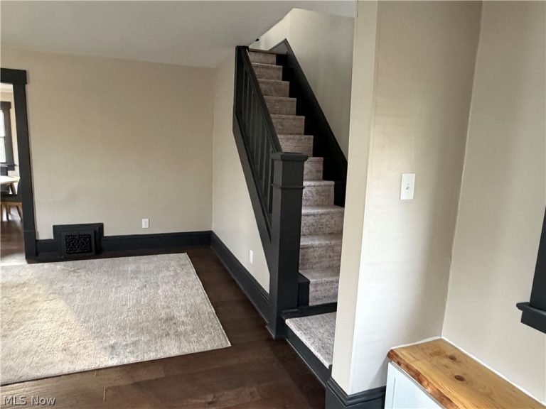 2735 3rd Street, Cuyahoga Falls, OH - Photo 5