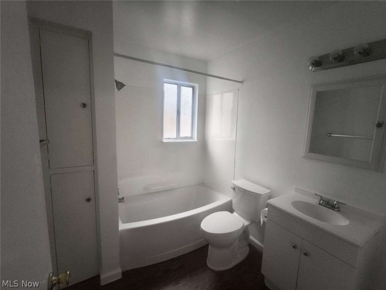 1851 Cromwell Drive, Akron, OH - Photo 5