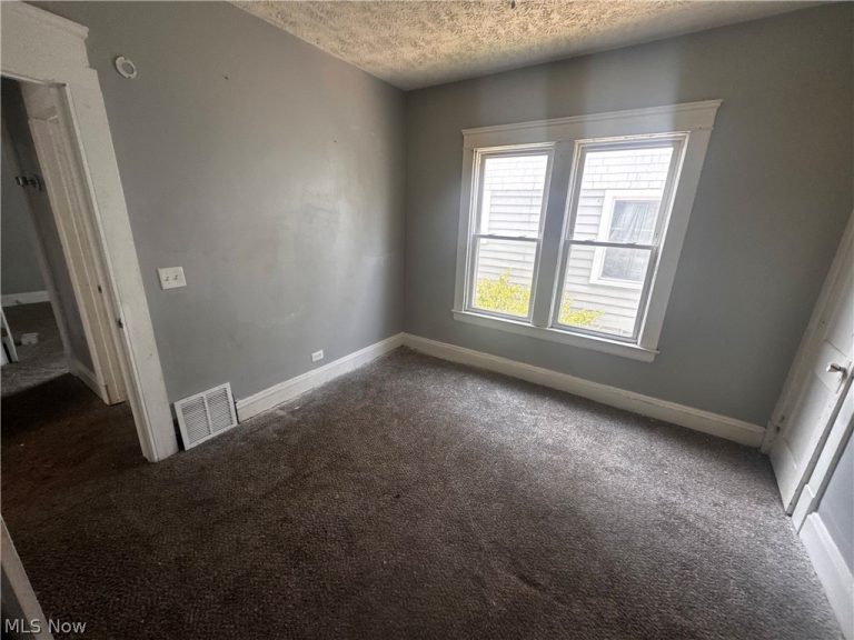 13414 Shaw Avenue, East Cleveland, OH - Photo 5