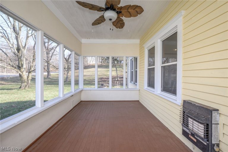 925 Springdale Road, Stow, OH - Photo 3