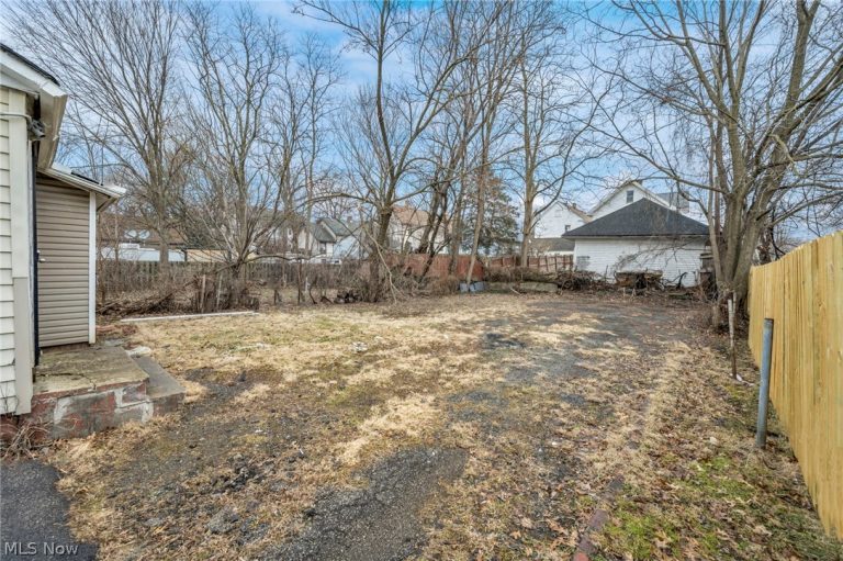 3667 61st Street, Cleveland, OH - Photo 8