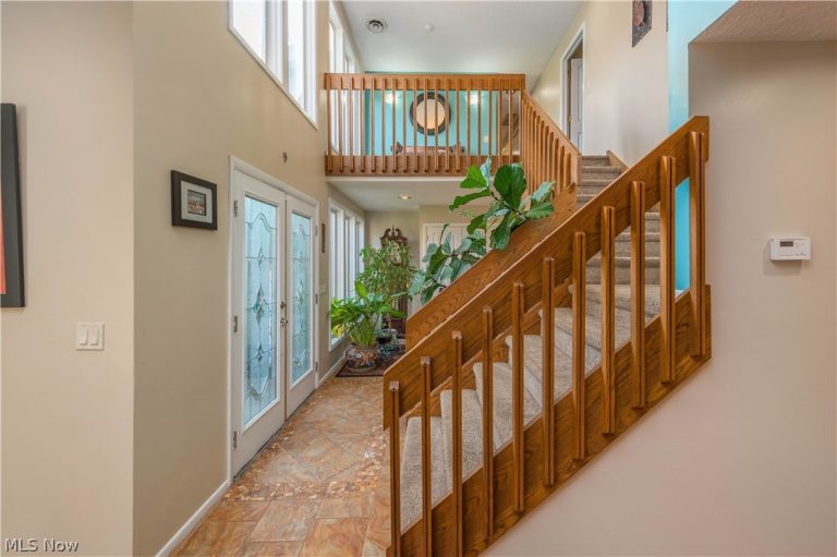 6880 Cliffside Drive, Vermilion, OH - Photo 5