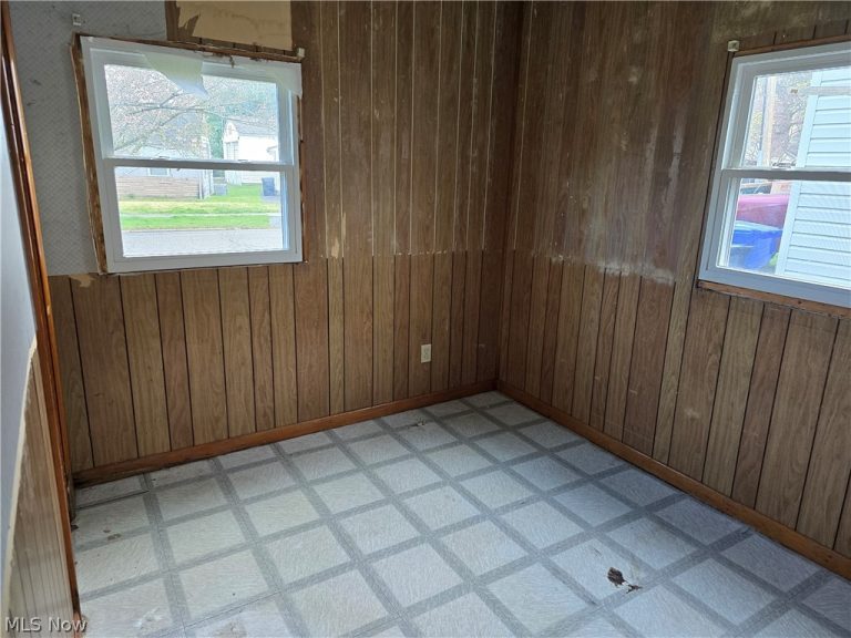 652 Ohio Ave., McDonald, OH - Photo 5