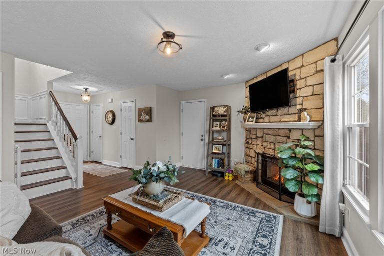 935 Yorktown Drive, Medina, OH - Photo 8