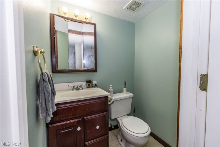 3800 Grace Drive, Kent, OH - Photo 5